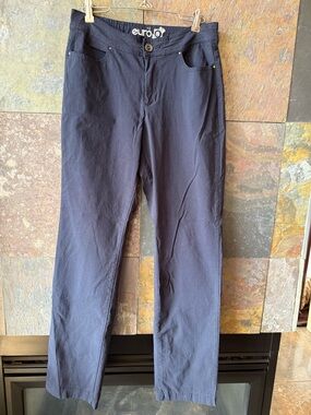 Ethyl Euro straight leg navy jean style pants, 8, very nice, super comfort